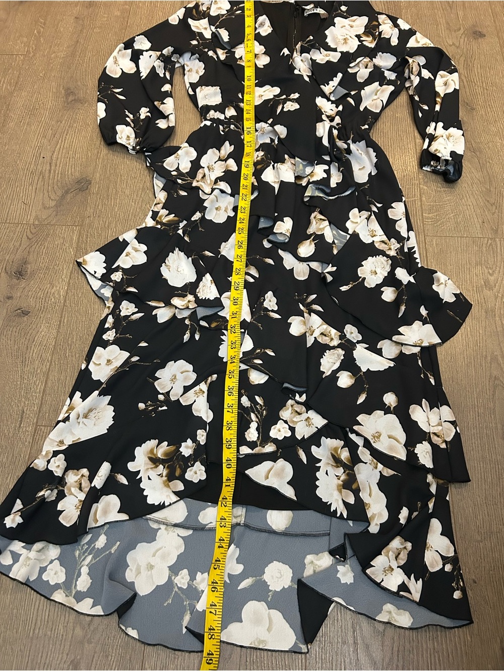 Alice + Olivia Kye Ruffle Floral Print Crepe Midi Dress - Picture 13 of 14